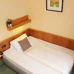 维尔茨堡城市酒店旅馆 酒店