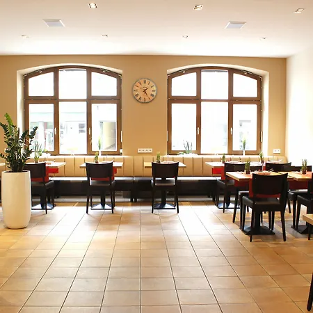 City Hotel Wuerzburg Szálloda 2*