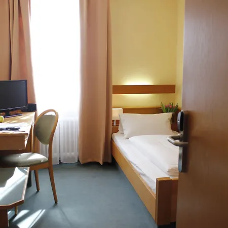 City Hotel Wuerzburg מלון וירצבורג