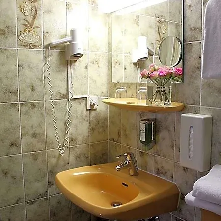Отель City Hotel Wuerzburg 2*