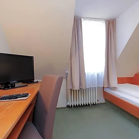 City Hotel Wuerzburg Отель