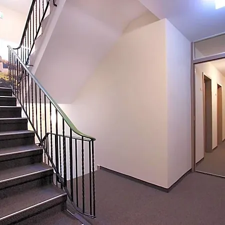 City Hotel Wuerzburg 2*