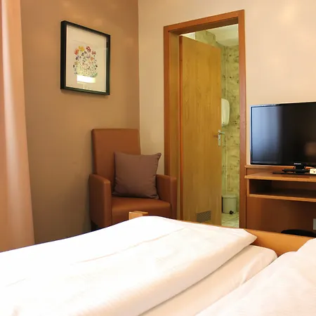 City Hotel Wuerzburg Hotel 2*