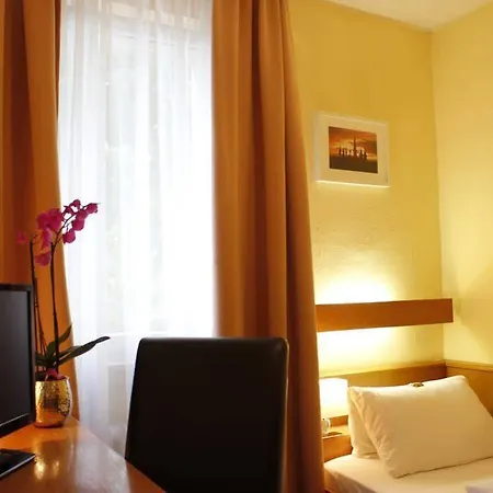 City Hotel Wuerzburg 2* Wurzburg