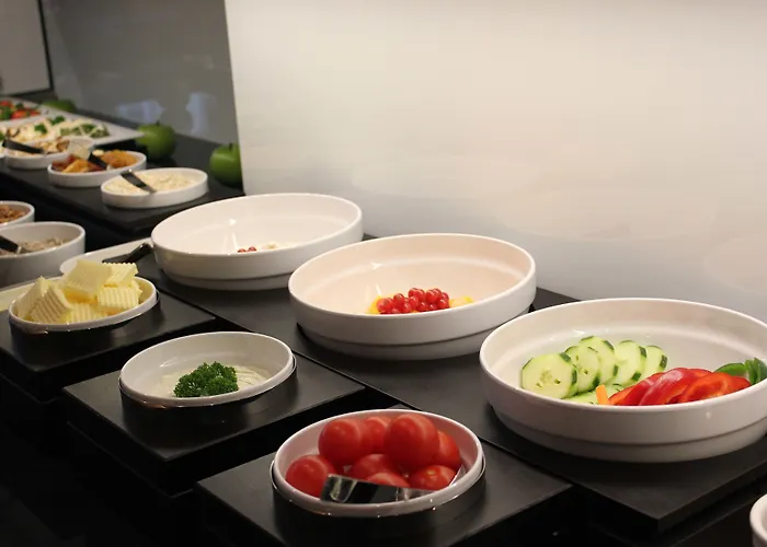 City Hotel Würzburg 2*