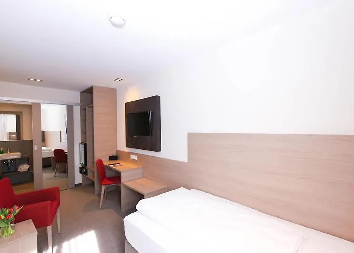 City Hotel Würzburg 2*